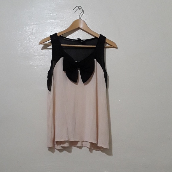 H&M Tops - Didcd  by H&M two colors blouse.